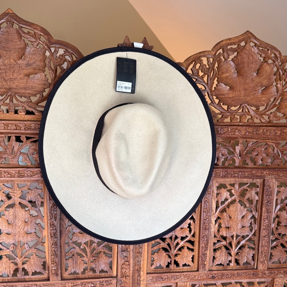 NWT - Forever 21 | Women's | Cream Felt Wide Brim Sun Hat  with black trim